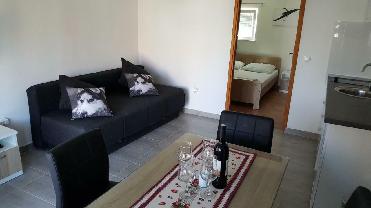 Apartament Apartman Luka Vodice Zewnętrze zdjęcie