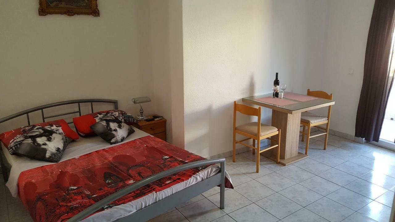 Apartament Apartman Luka Vodice Zewnętrze zdjęcie